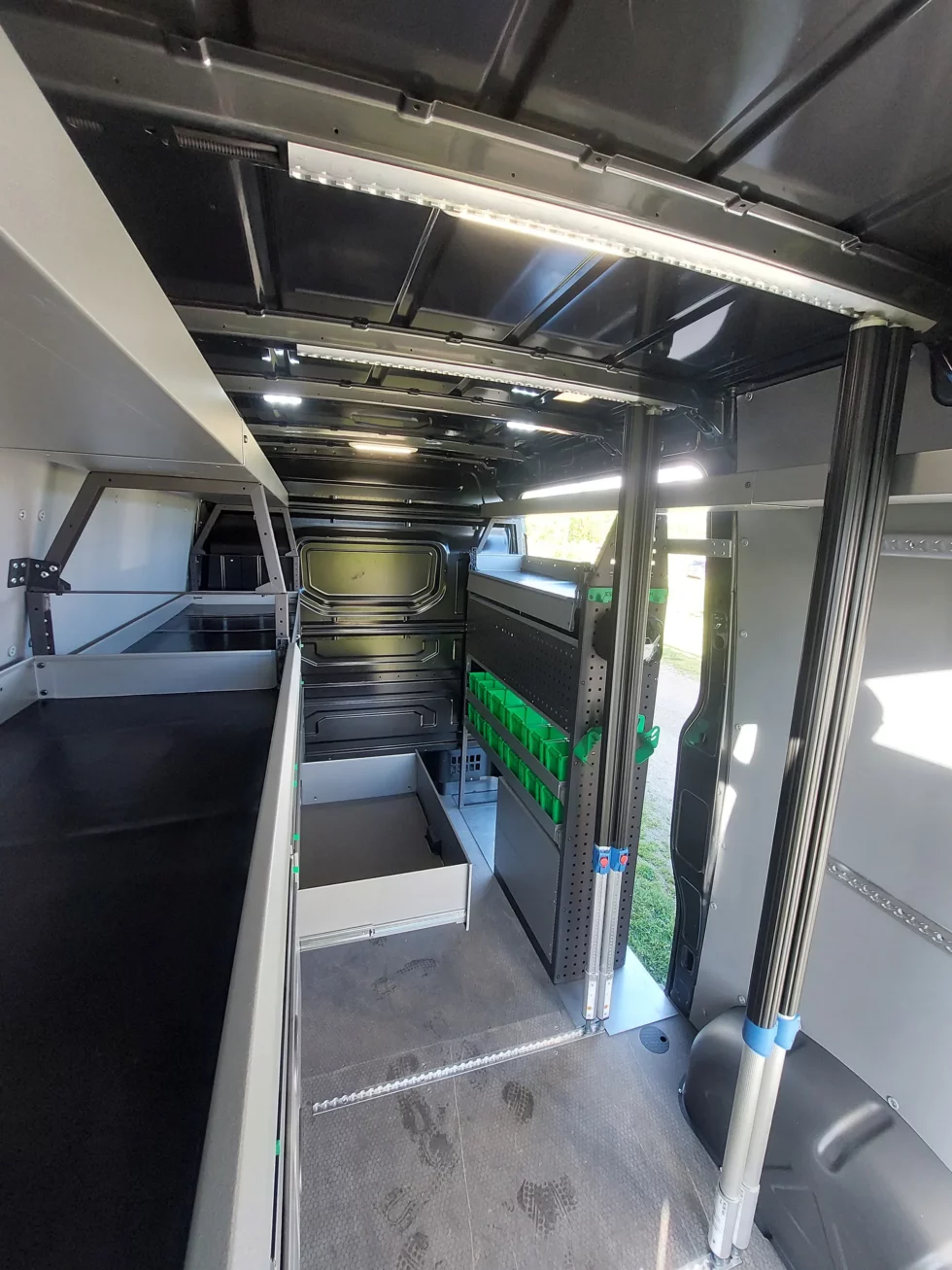 Steel aménagements 01 | équipements pour utilitaires